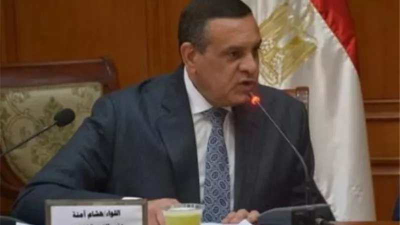 آمنة: ندعم مشروع تطوير وتوطين صناعة السجاد اليدوي بالمحافظات