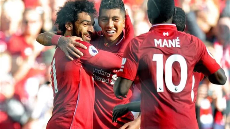 رسائل مؤثرة من صلاح وكلوب وماني لفيرمينو بعد رحيله عن ليفربول