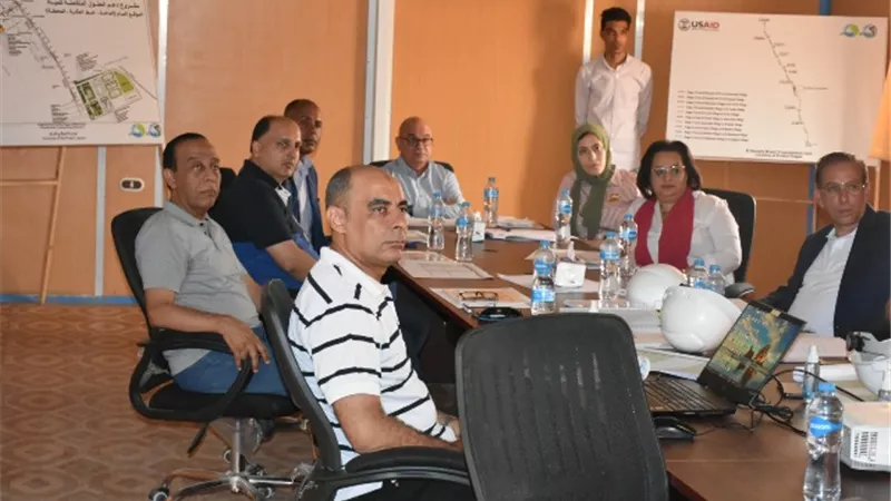 وفد الوكالة الامريكية يتفقد أعمال مشروع محطة مياه الهنادى بالأقصر