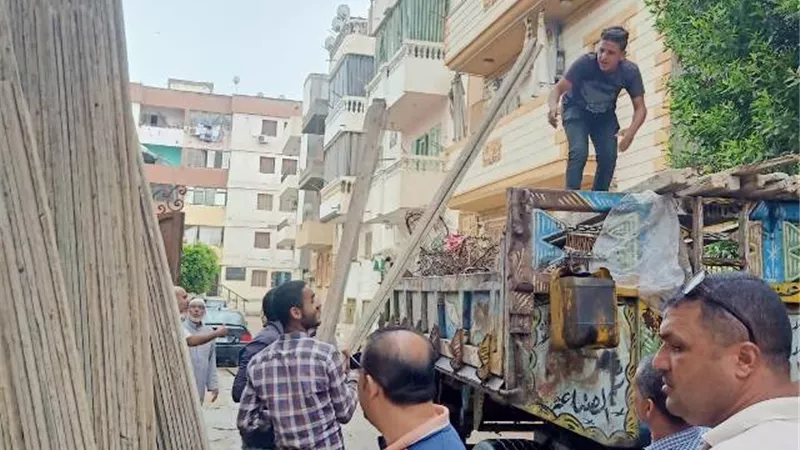 جهاز دمياط الجديدة يتصدى للتعديات والمخالفات البنائية.. بالصور