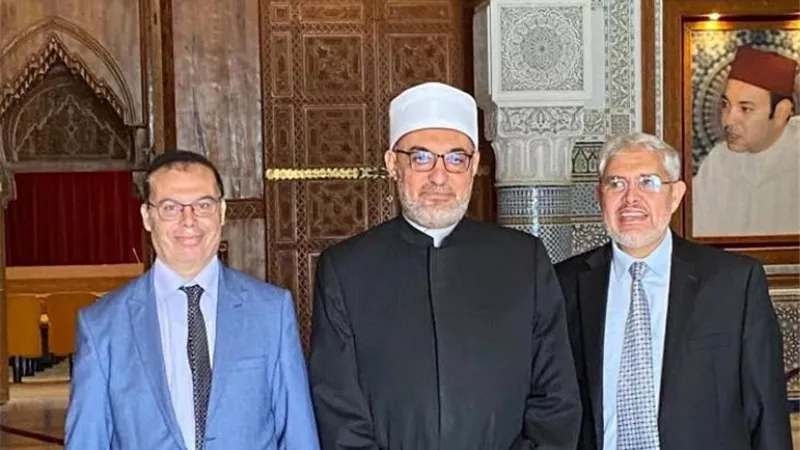 أمين البحوث الإسلامية يختتم جولته بالمغرب بزيارة لدار الحديث