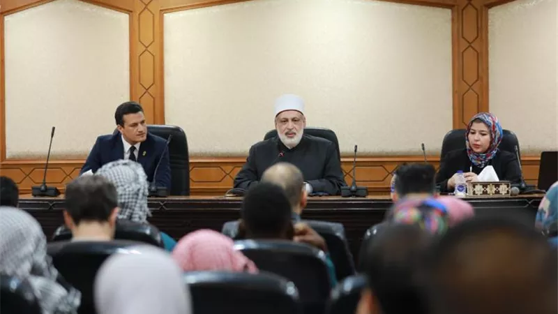 وكيل الأزهر: الإمام الأكبر منفتح للحوار مع الشباب