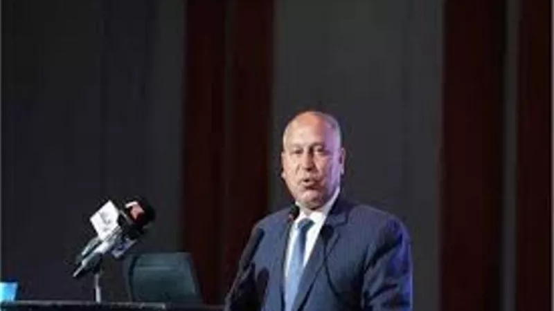 وزير النقل: السيسي وجه بأن تكون مصر مركزا للتجارة العالمية واللوجيستيات
