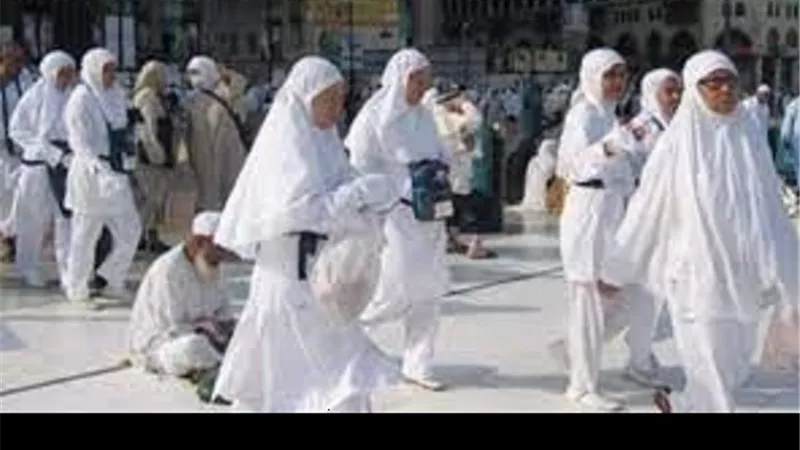 توفى عنها زوجها وهى متلبسة بالحج حكمه يوضحه العلماء