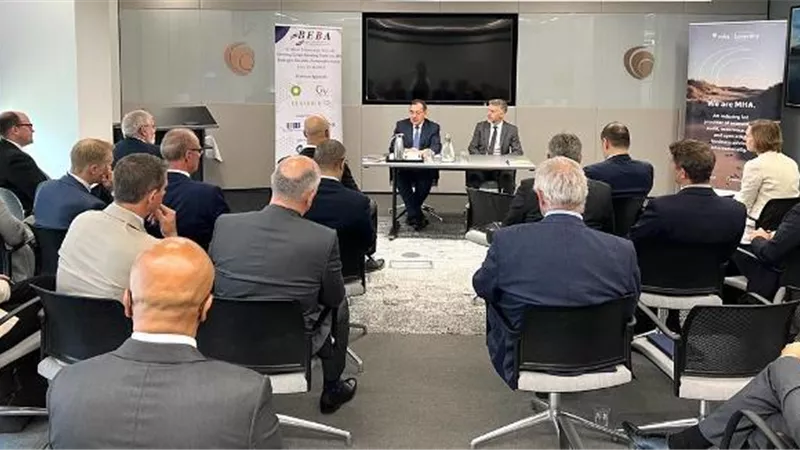 الملا: الهيدروجين يعتبر مصدرا رئيسيا للطاقة منخفضة الكربون