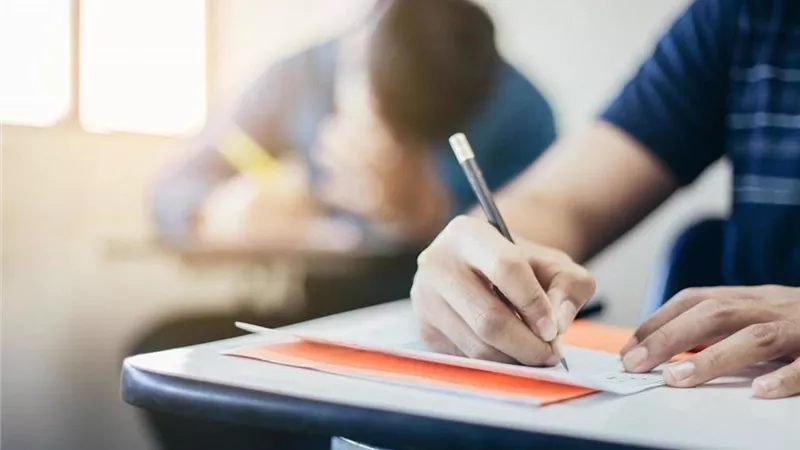 أهم الأكلات المفيدة لصحة وتركيز طلاب الثانوية أثناء الامتحانات