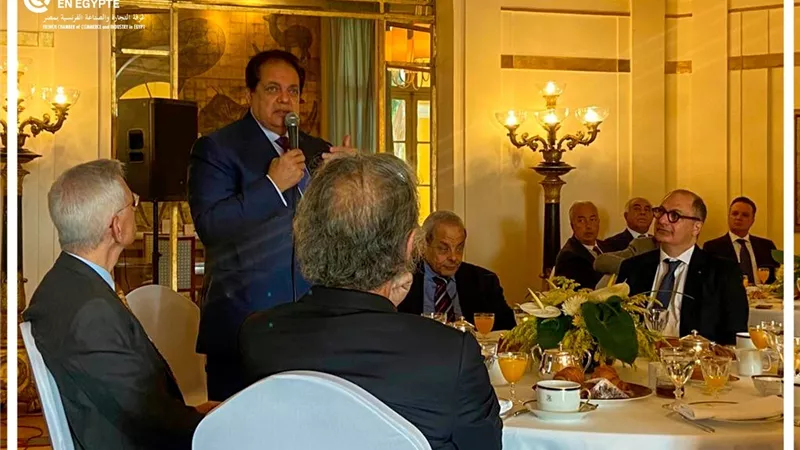 أبو العينين لـ رجال الاعمال الفرنسيين: مصر لديها الاستقرار والطاقة والشباب والموقع الجغرافي.. وهذا وقت الاستثمار بها