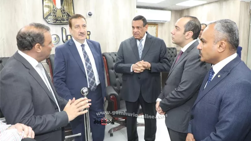 وزير التنمية المحلية يتفقد الشبكة الوطنية للطوارئ بالمنوفية