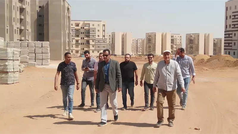مسئولو الإسكان يتفقدون وحدات سكن كل المصريين بحدائق العاصمة