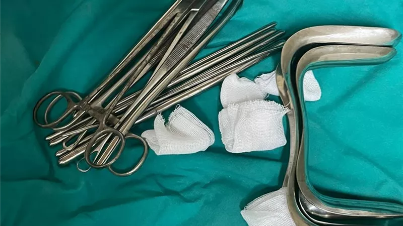صحة الإسماعيلية تفاجئ المنشآت الطبية الخاصة وتضبط مخالفات..صور