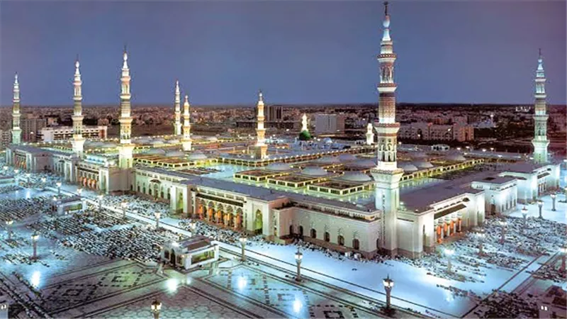 هل يجوز الإحرام إذا توجه الحاج للمدينة المنورة أولا؟الإفتاء تجيب