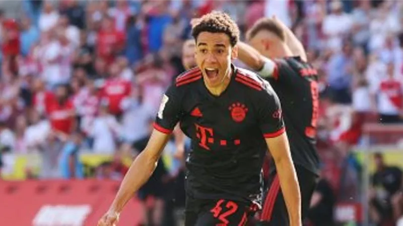 جمال موسيالا لاعب شهر مايو في بايرن ميونخ
