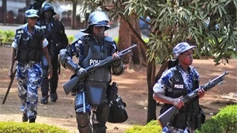 مقتل 25 تلميذًا على الأقلّ في هجوم على مدرسة في غرب أوغندا