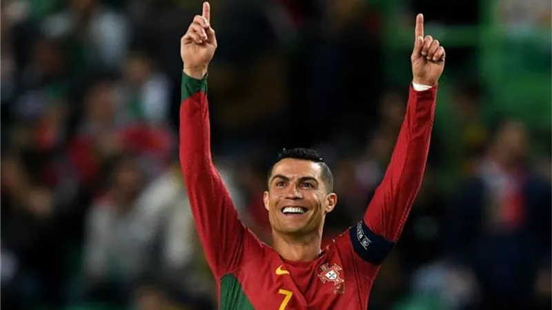 رونالدو يقود تشكيل البرتغال امام البوسنة فى تصفيات أمم أوروبا