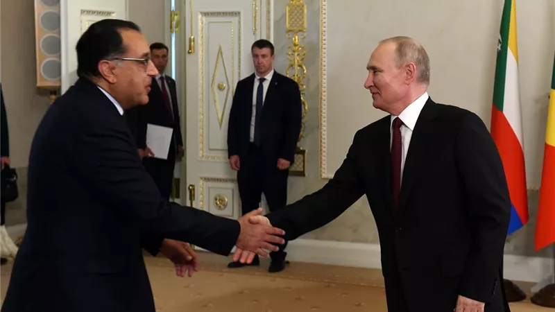 مدبولى يؤكد دعم مصر لجهود المُساهمةبتسويةالأزمة الروسيةالأوكرانية