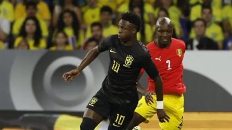 البرازيل تتقدم علي غينيا 2-1 في الشوط الأول
