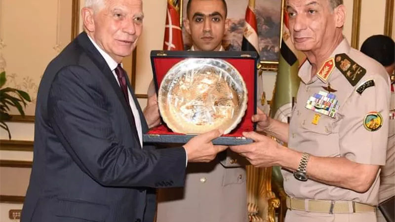 وزير الدفاع يلتقى الممثل الأعلى للسياسة الخارجية والأمنية ونائب رئيس مفوضية ورئيس مجلس الدفاع للإتحاد الأوروبى