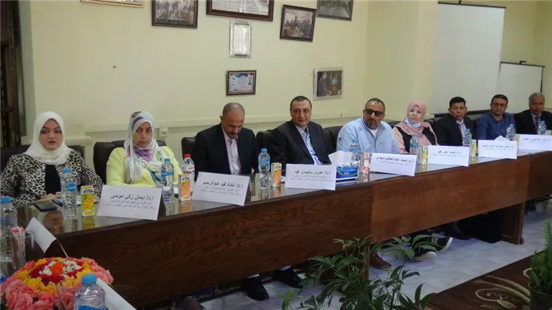 رئيس جامعة المنيا يفتتح البرنامج التدريبي لدورة وظيفة العميد