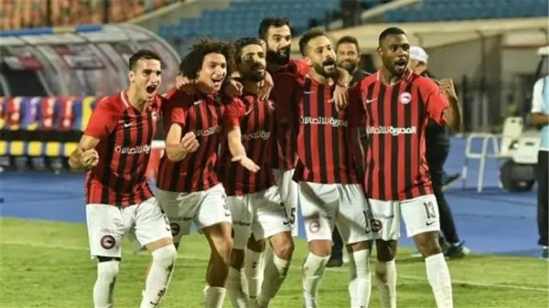 صفقة سوبر.. الأهلى يحصل على توقيع نجم دولى لمدة 5 مواسم
