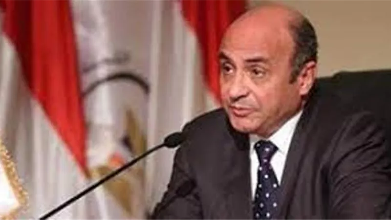 وزير العدل يؤكد حرص القيادة السياسية على تحقيق النمو الاقتصادي