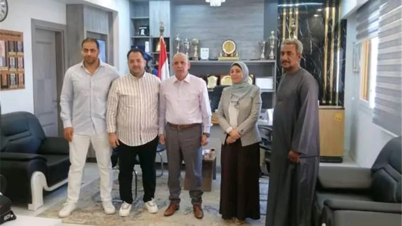بروتوكول تعاون لتنفيذ ٢٠٠٠متر شبكات بمركزى فرشوط ودشنا