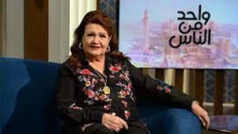 ميمي جمال تكشف عن اسمها الحقيقى وجنسية والدتها