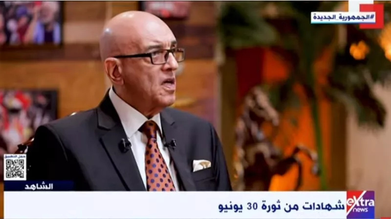 الكاتب والروائي محمد