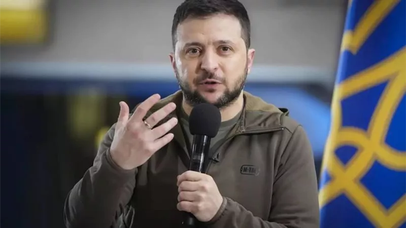 زيلينسكي : لم نخسر أي أرض حتى الآن في الهجوم المضاد