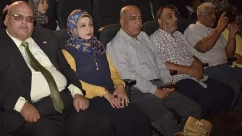 اختتام العرض المسرحي