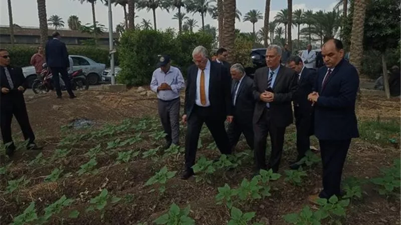 القصير يتفقد المزارع البحثية والإرشادية بمركز البحوث الزراعية