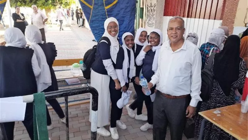 اسئلة اللغه الاجنبيه الثانيةاسعدت قلوبنا وفى مستوى الطالب المتوسط