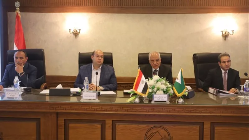 المحافظ:العجوزة الاولى في إنجاز معاملات المواطنين وتشديد الرقابه