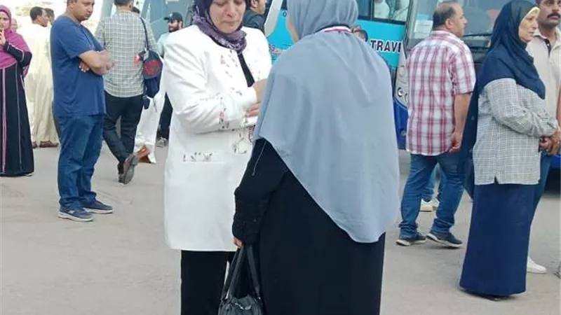بالزغاريد حجاج جمعيات بنى سويف فى طريقهم لاداء المناسك