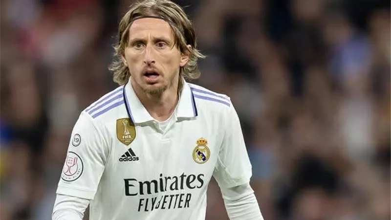 غموض حول مستقبل مودريتش مع ريال مدريد