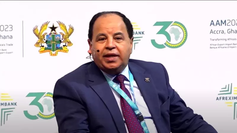 وزير المالية مع نظيره الكينى على هامش اجتماعات «أفريكسيم بنك»