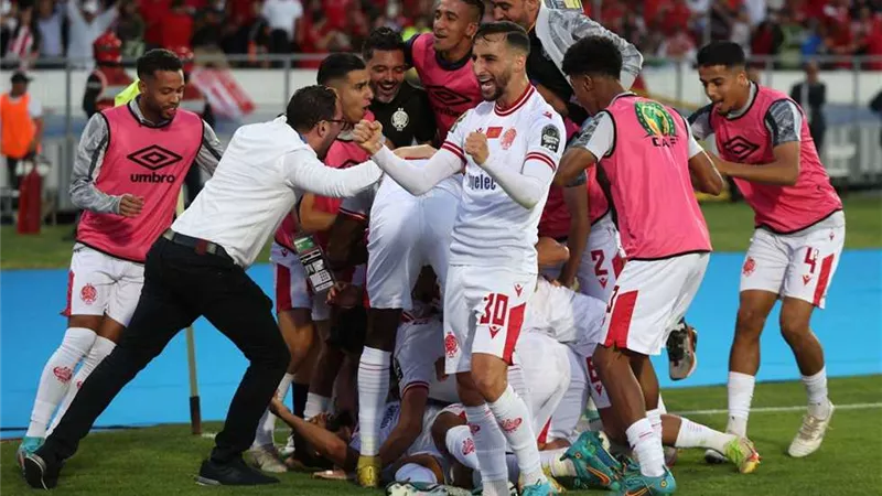 الدوري المغربي .. فوز الوداد وتعادل الجيش الملكي يؤجل حسم اللقب