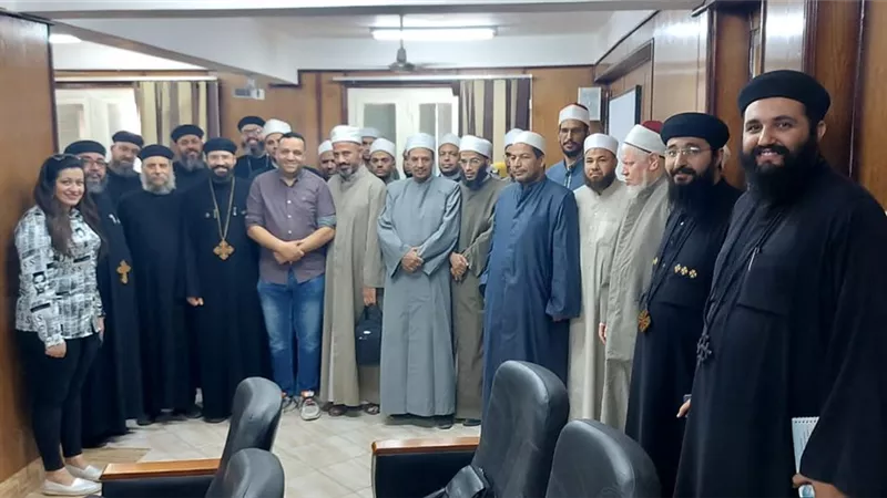 صحة اسيوط تنظم ندوة تعريفية عن مرض الايدز وطرق العدوي والوقاية