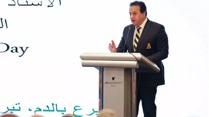 وزير الصحة يوجه الشكر والتقدير للمتبرعين الدائمين بالدم