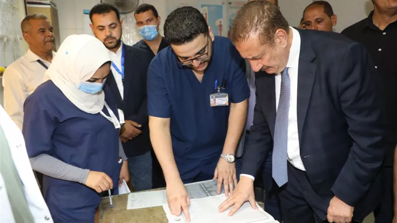 أبو ليمون يتفقد مستشفى جراحات اليوم الواحد للاطمئنان على سيرالعمل