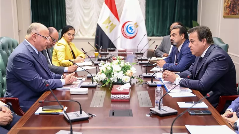 وزير الصحة ومحافظ القاهرة يبحثان إعادة إحياء 