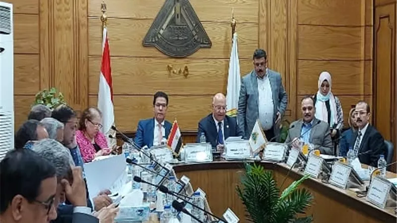 سوسة يثمن دور جامعة بنها فى تنفيذ المبادرة الرئاسية حياة كريمة