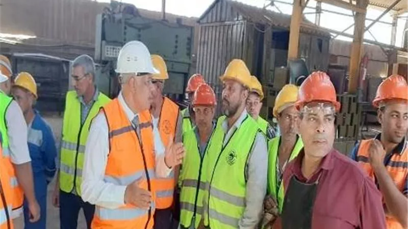 مديرية العمل تنظم جولة تفقدية لمواقع عمل بأسيوط