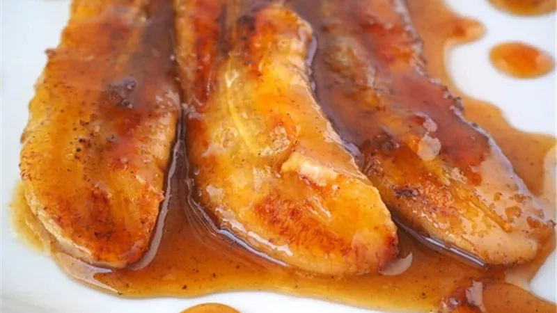 حلى سريع.. موز مكرمل بالقرفة