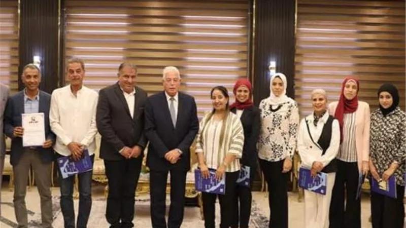 فوده يجب دعم الكوادر الناجحة من العاملين بكافة الإدارات بالمحافظة
