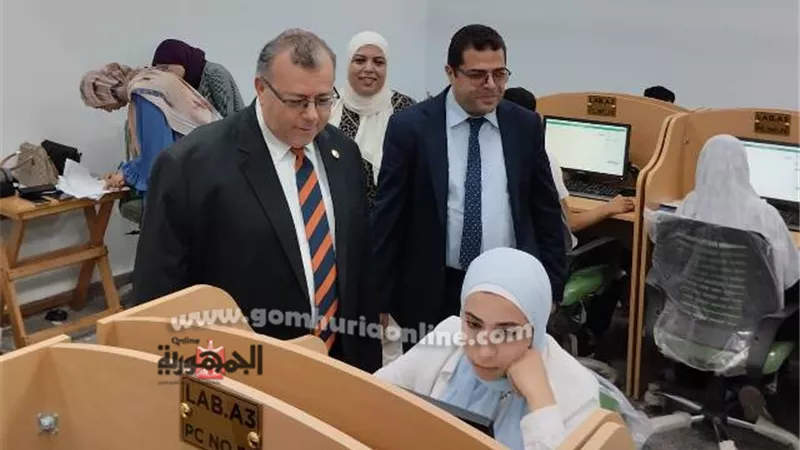 نائب رئيس جامعة السادات يتفقد الإمتحانات بالطب البيطري والصيدلة
