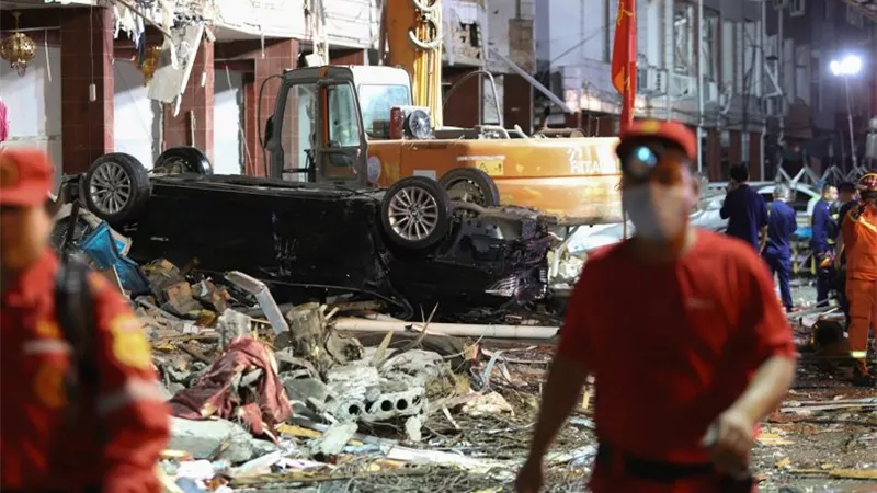 مقتل 31 شخصا بانفجار في مطعم بالصين