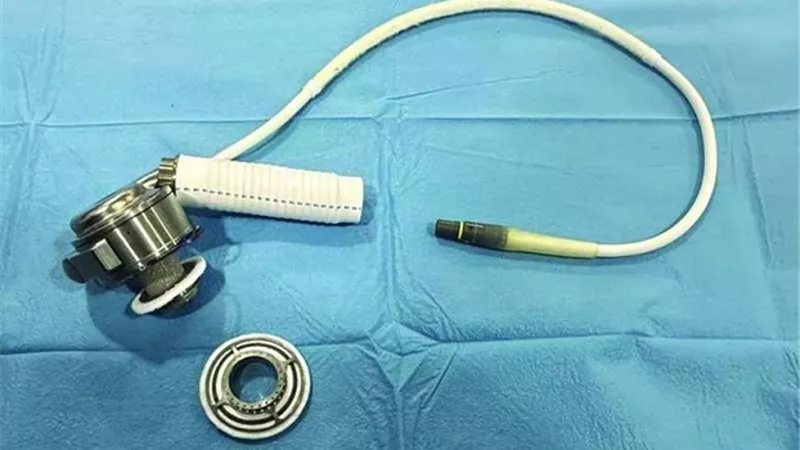 نجاح أول زراعة مضخة قلب اصطناعي فى الكويت