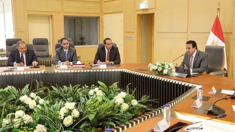 وزير الصحة يتابع تنفيذ إجراءات خطة التأمين الطبي لاحتفالات عيد الأضحى