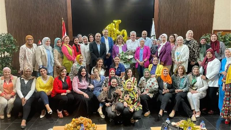 بحضور « جبران» أمانة المرأة بنقابة البترول تعقد اجتماعها الدورى