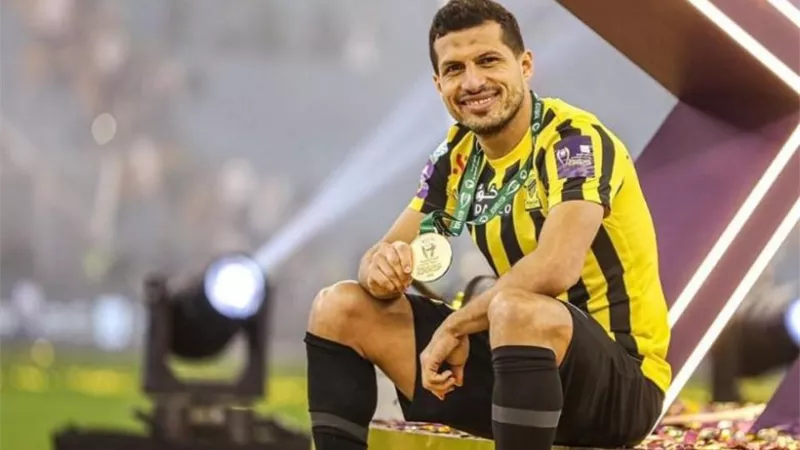 بيراميدز يقطع الطريق علي الزمالك لضم طارق حامد